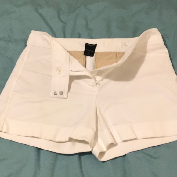 Like new Ann Taylor shorts size 8 - Picture 3 of 4